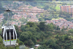 Cable car comuna 8