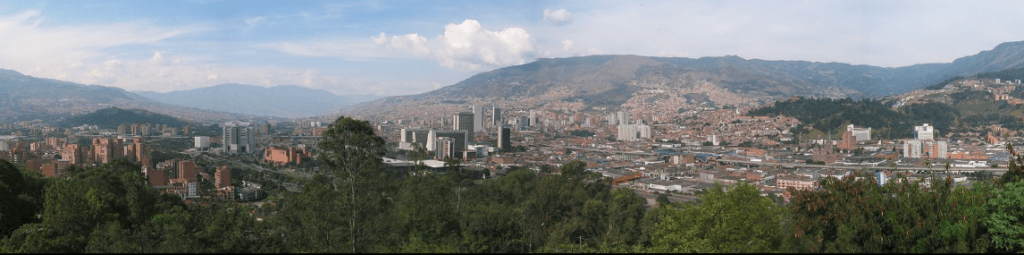 Stunning views of Medellín from the top of Cerro Nutibara