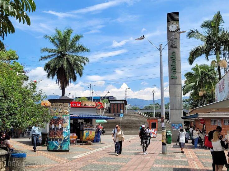 El Poblado Metro Station