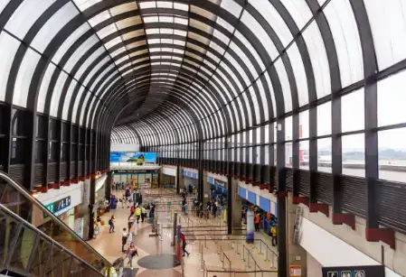 Rionegro International Airport is located 30 minutes by car from Medellín